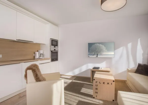 Sport Chalet App 03 003