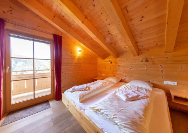 0012 HK Sunnyhome 11a