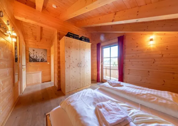 0013 HK Sunnyhome 12a