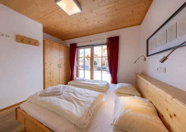 0025 HK Sunnyhome 24a