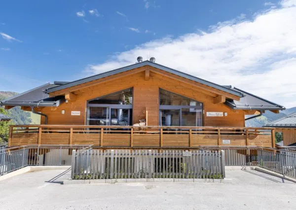 0002 HK Hideout 2023 Zomer 2