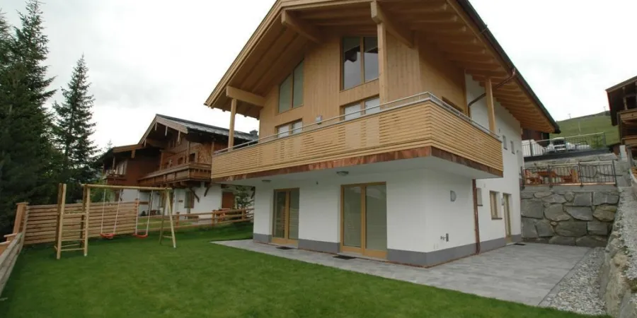 0002 HK Wellness Chalet Duxeralm zomer 1