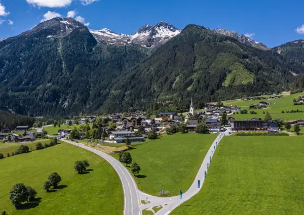 Krimml Ortschaft Sommer 04