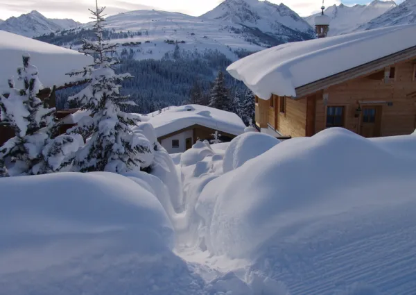 KL Konigsleiten dorp winter 8